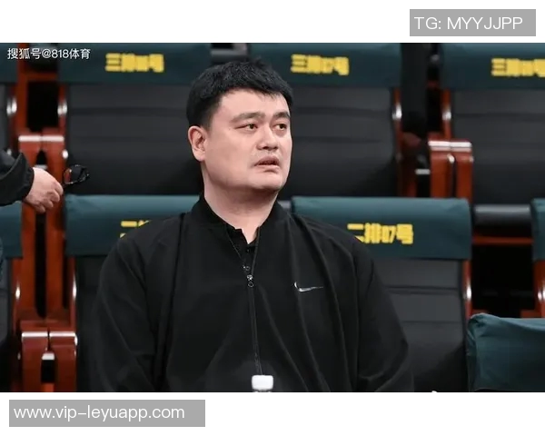 姚明奥尼尔韦德卡特齐聚中国赛现场引发球迷热议